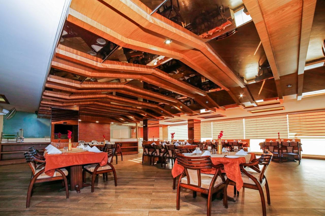Hotel Shelter Gwalior Dış mekan fotoğraf