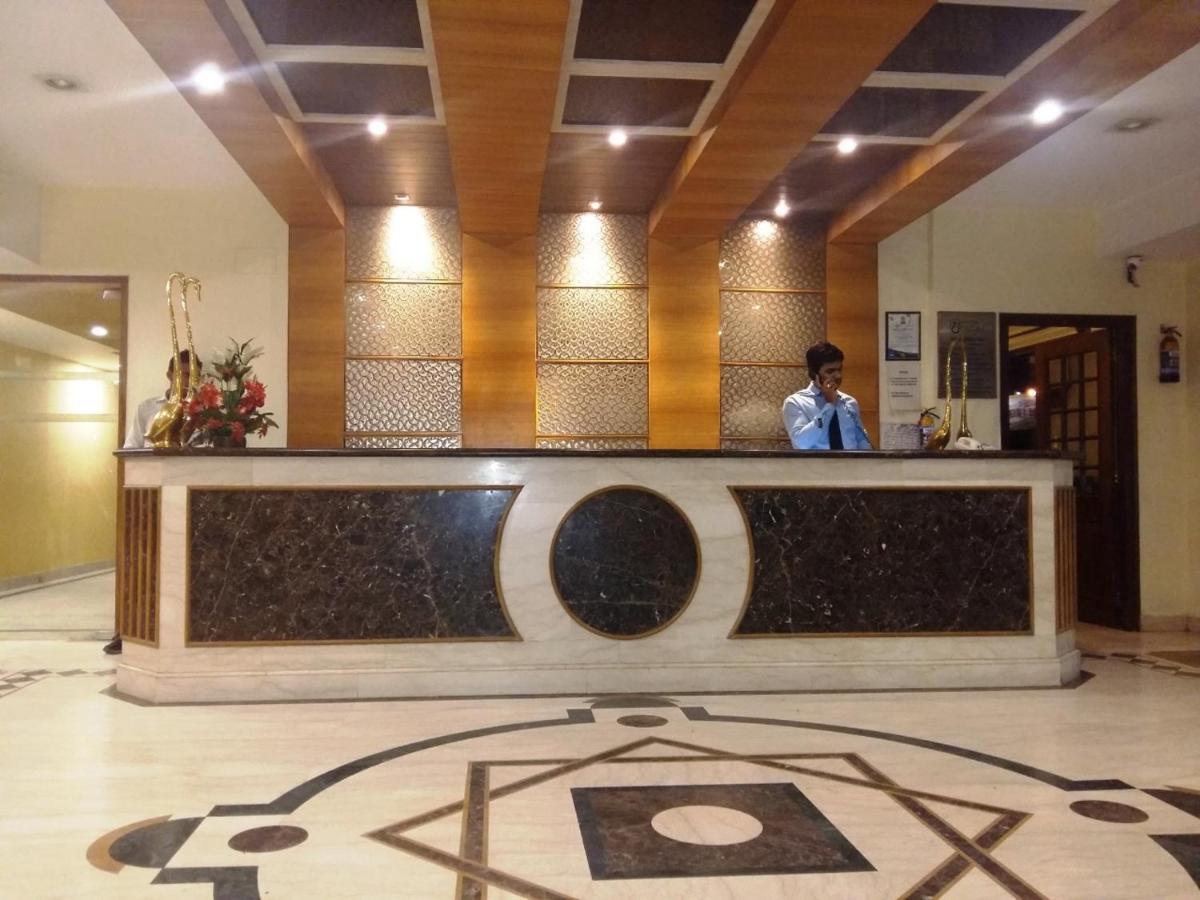 Hotel Shelter Gwalior Dış mekan fotoğraf