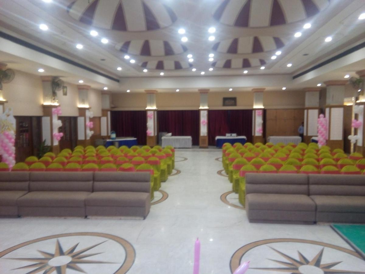 Hotel Shelter Gwalior Dış mekan fotoğraf