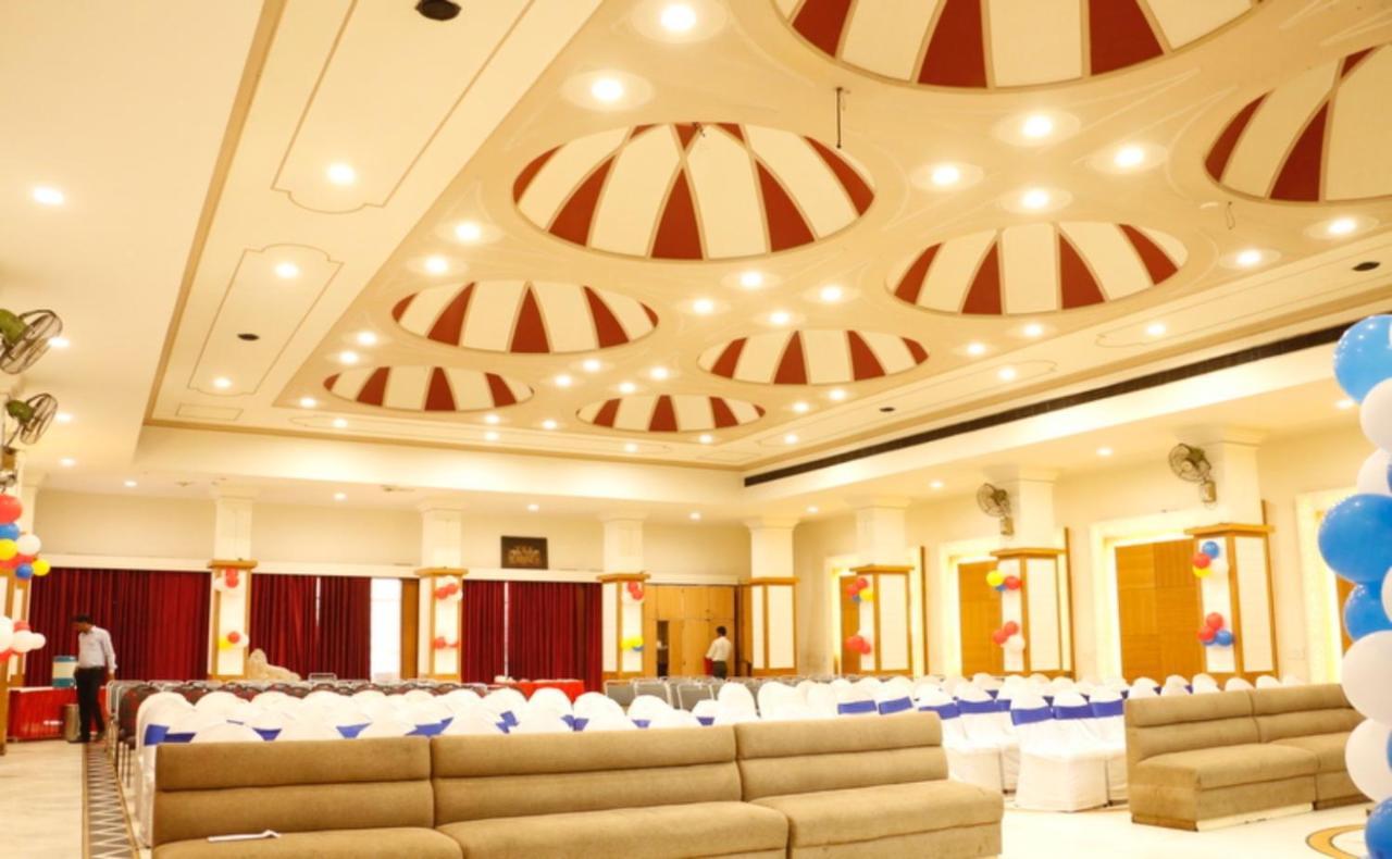Hotel Shelter Gwalior Dış mekan fotoğraf