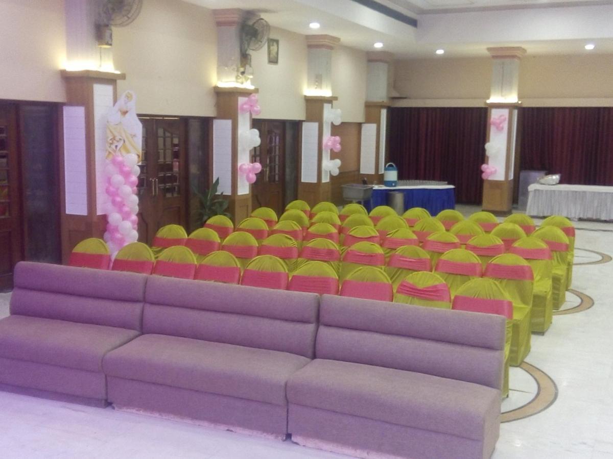 Hotel Shelter Gwalior Dış mekan fotoğraf