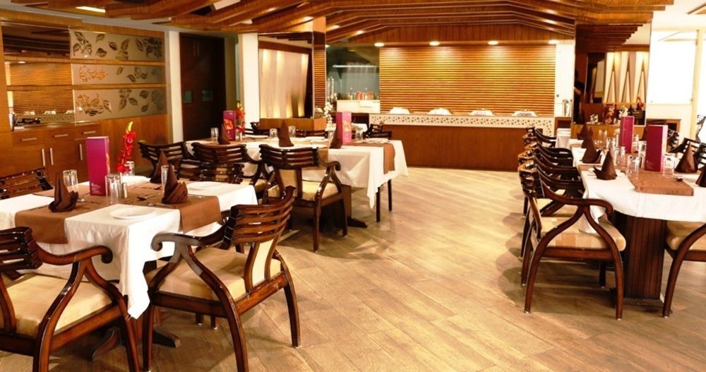Hotel Shelter Gwalior Dış mekan fotoğraf